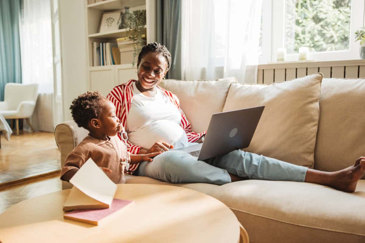 5 Canadian Stocks Beginners Can Buy and Hold Forever