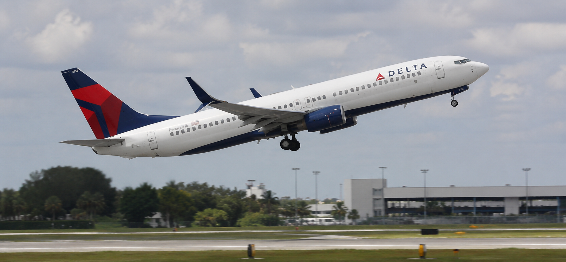Delta Air Lines earnings: ignore the 'noise', stick with DAL – analyst says
