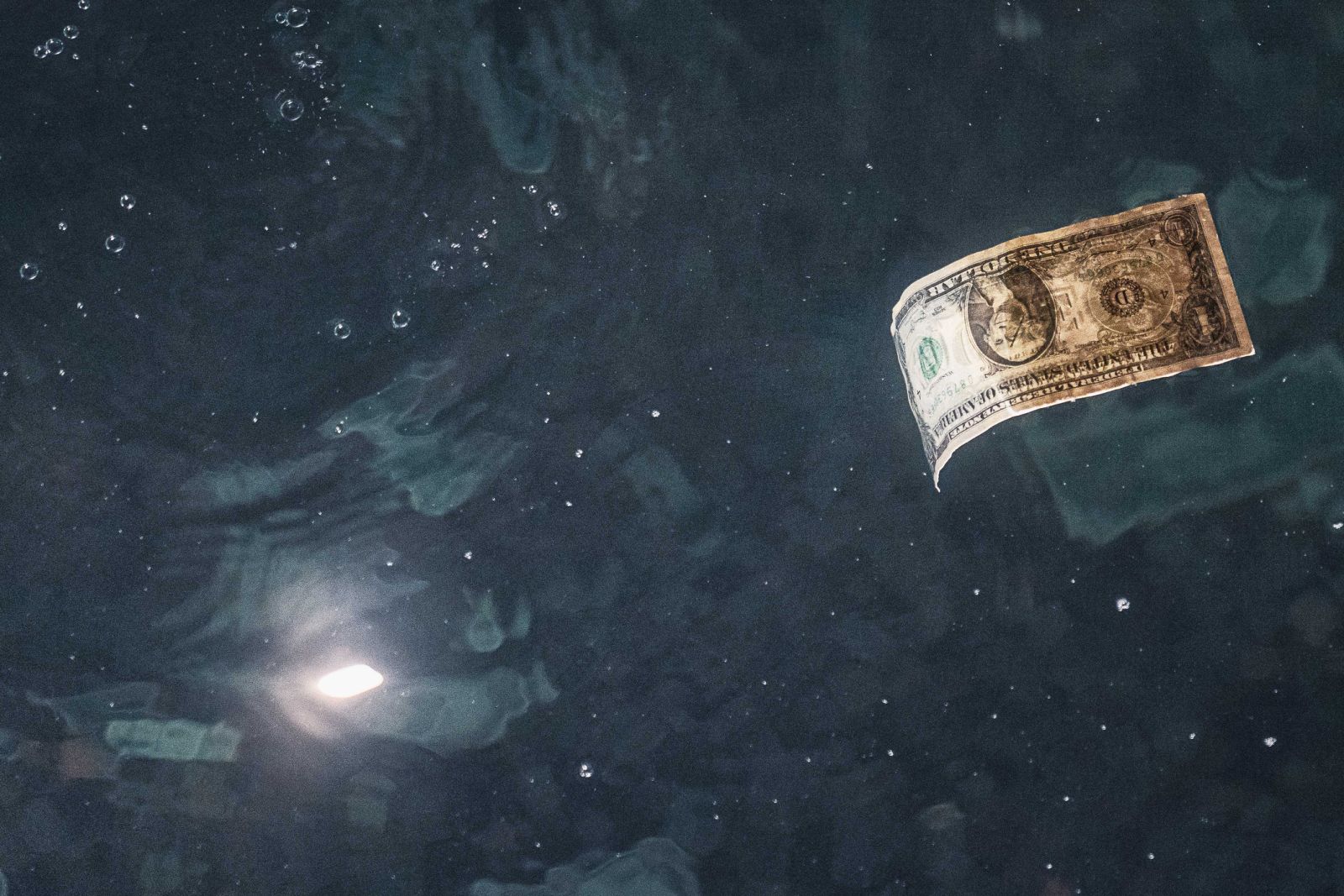 Dollar Slips as Stocks Strengthen