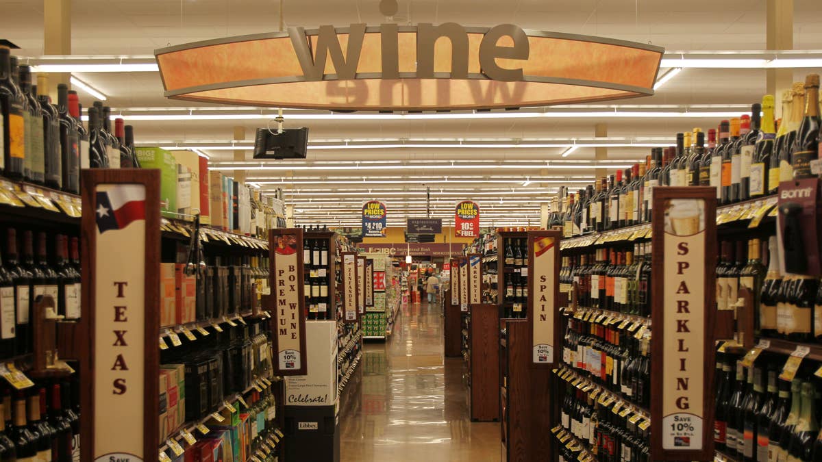 Kroger revamps wine aisle to win over customers