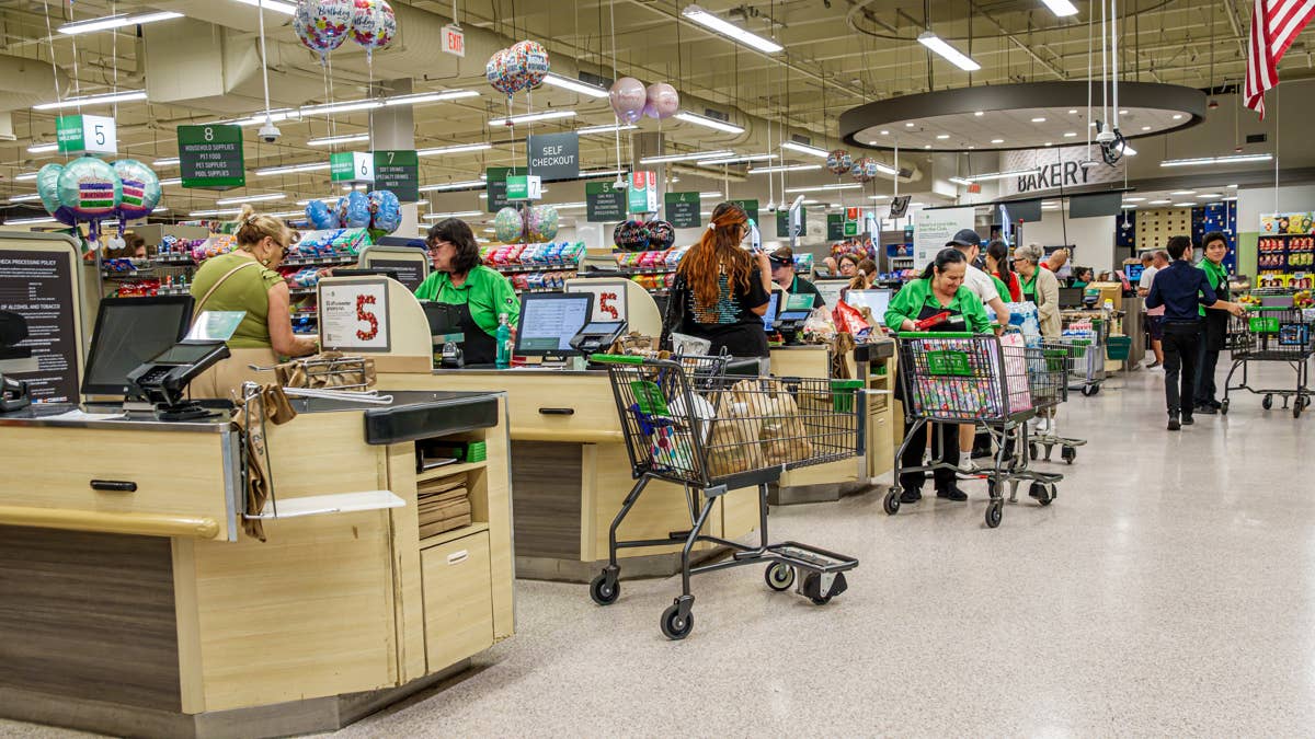 Major grocery chain resumes store closures in 2026