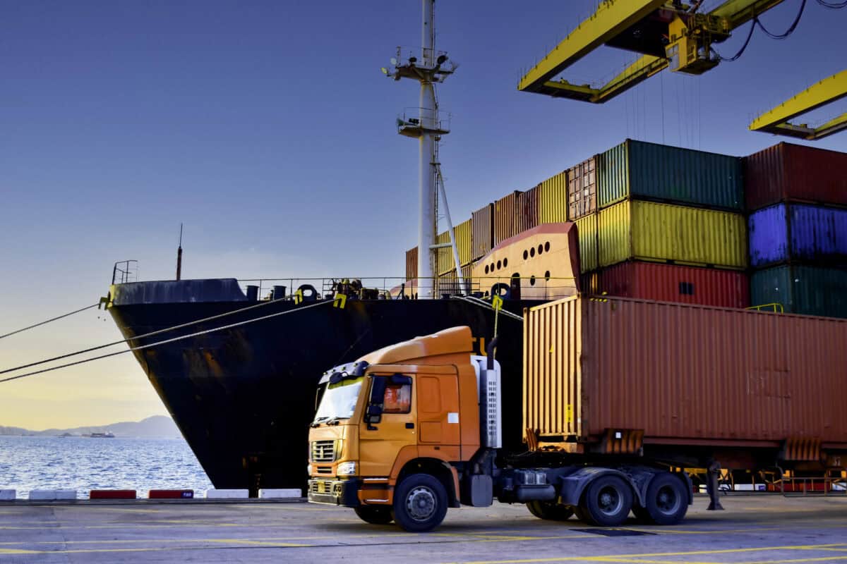 The Canadian Stocks Worth Owning When a Trade War Hits