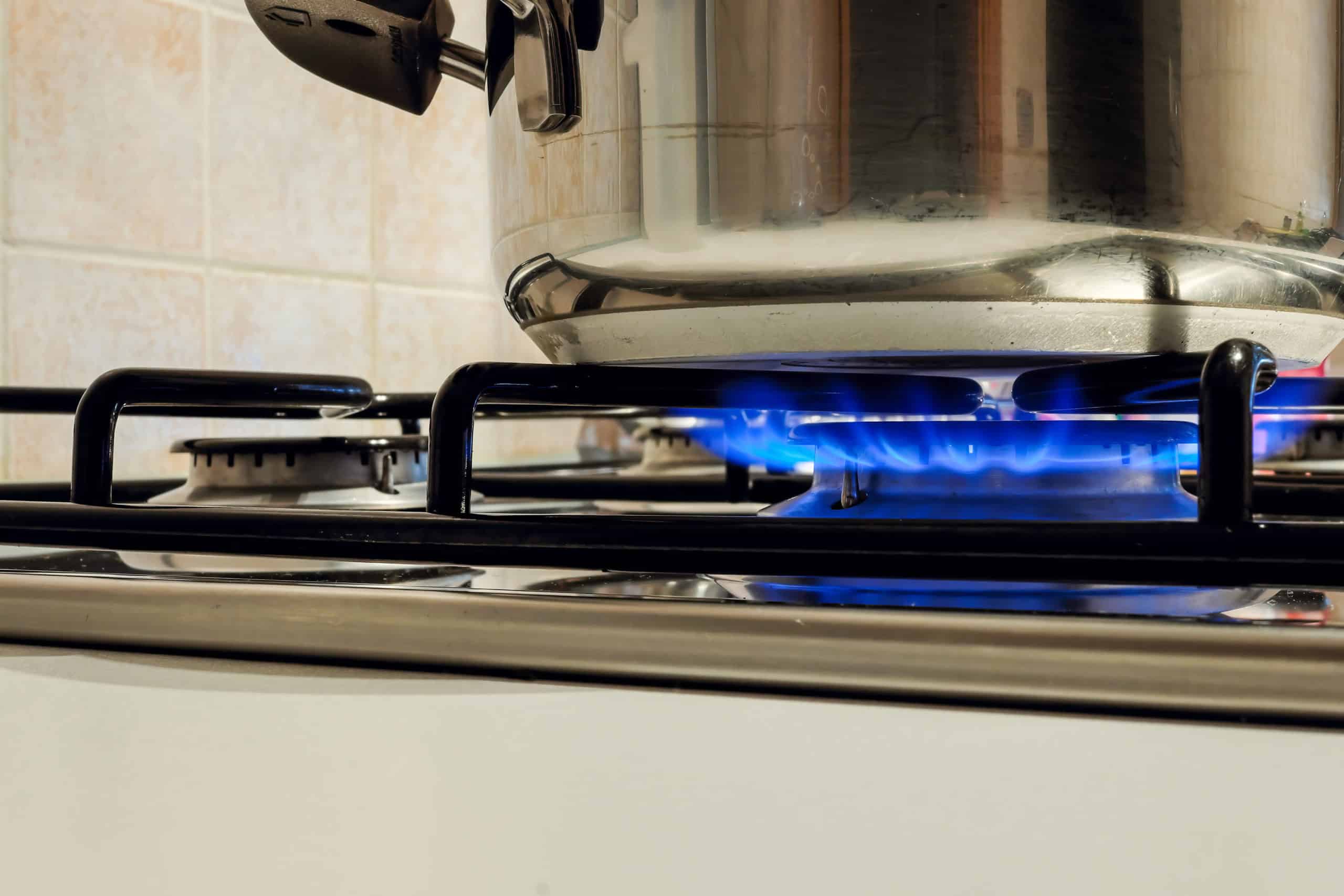 A TFSA Dividend Stock Yielding 4.5% With Consistent Cash Flow