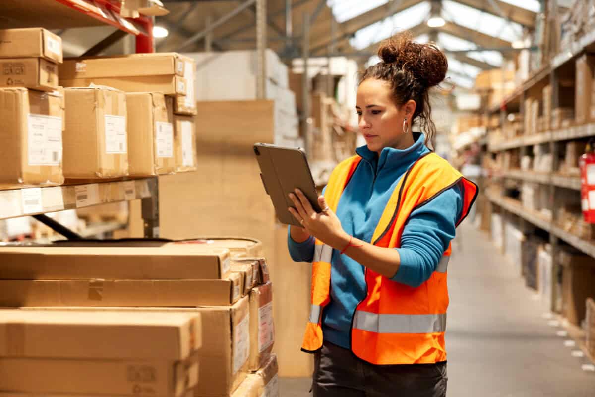 This TFSA Stock Pays a Near-4% Monthly Dividend and Is Worth a Look Right Away