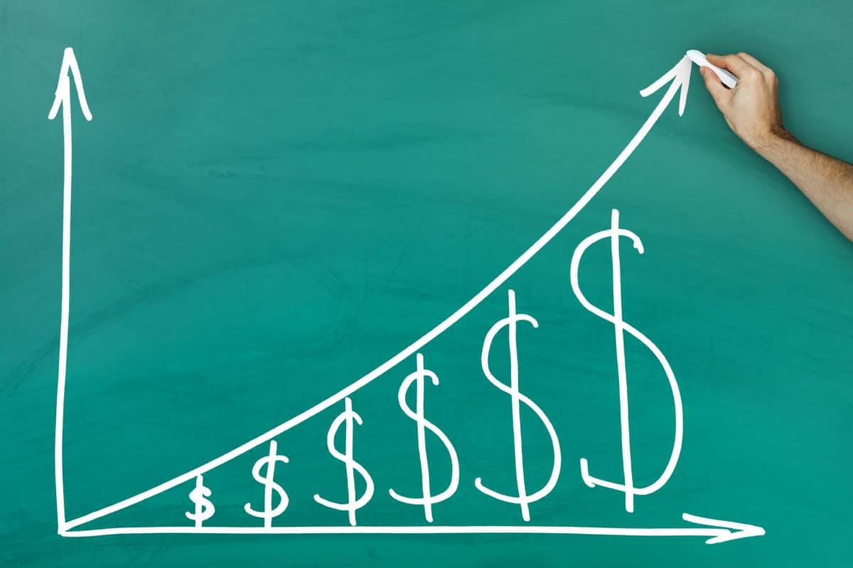 2 TSX Dividend Stocks I’d Hold for the Next Decade